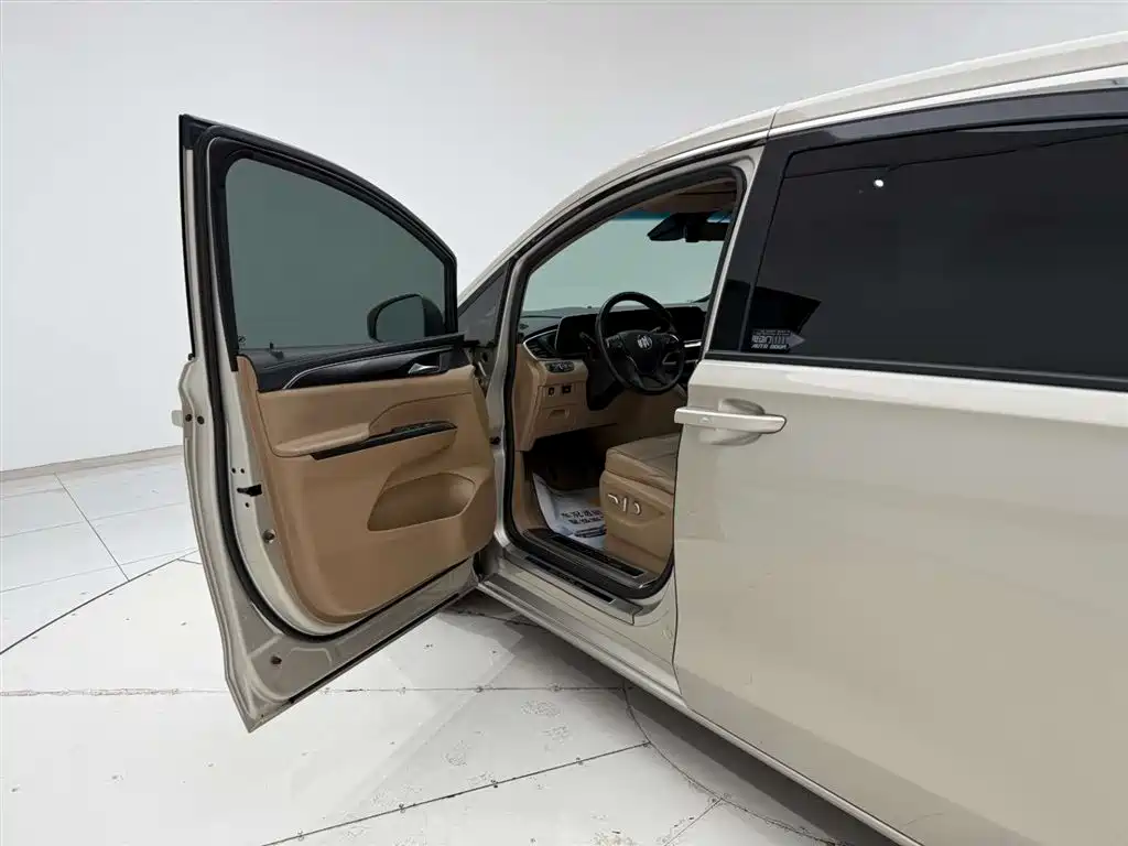 Buick GL8 — фотографии объявления, Фото 13