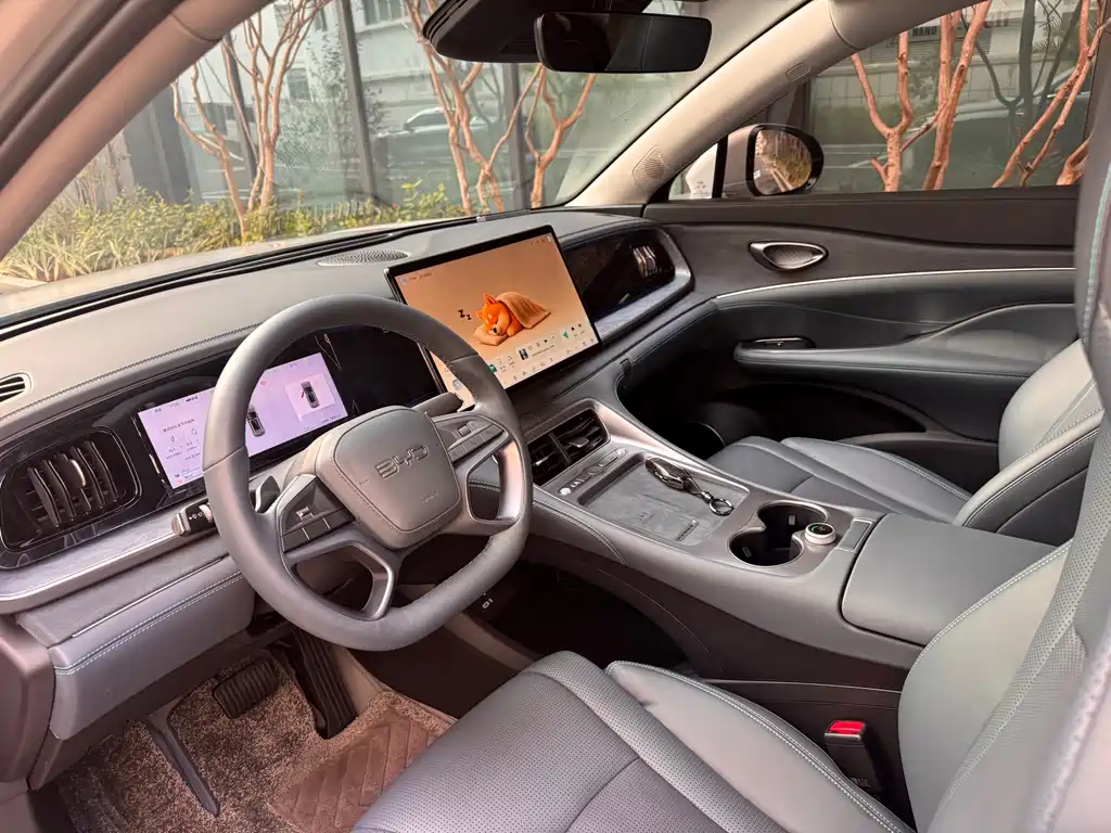 BYD SEA LION 07 DM I