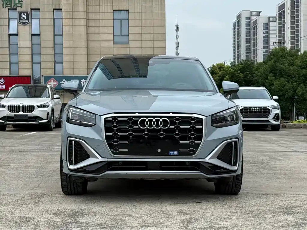 Audi Q2L — миниатюра 2