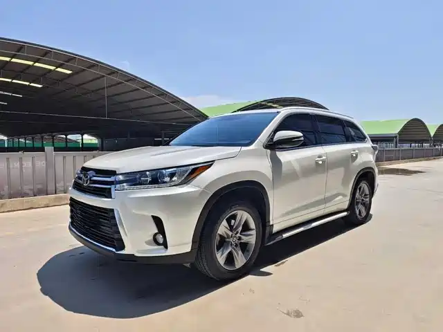 TOYOTA HIGHLANDER 2017