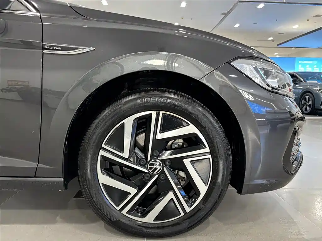 Volkswagen Sagitar — миниатюра 32