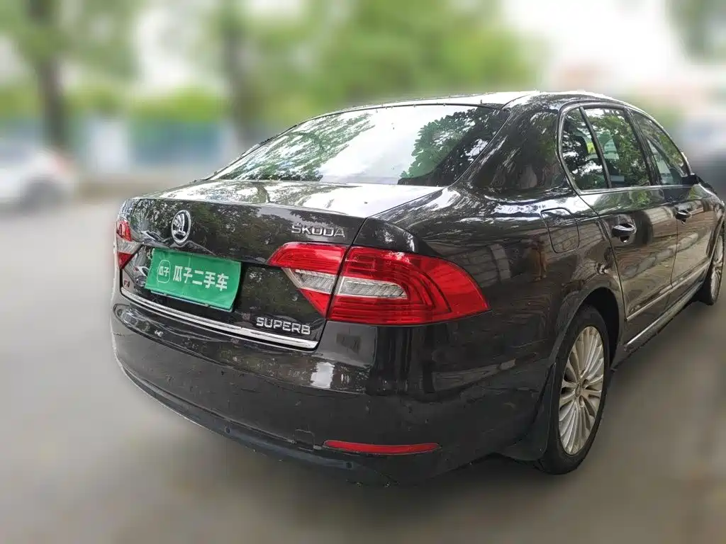 Skoda Superb — миниатюра 4