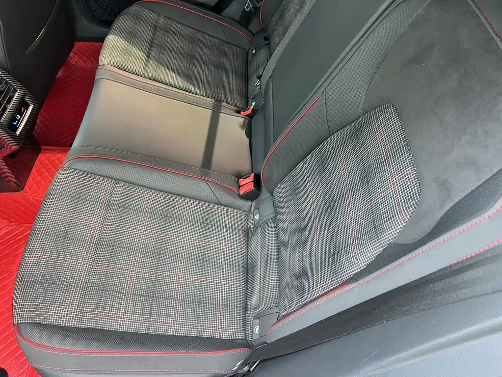 Volkswagen Golf GTI — миниатюра 9