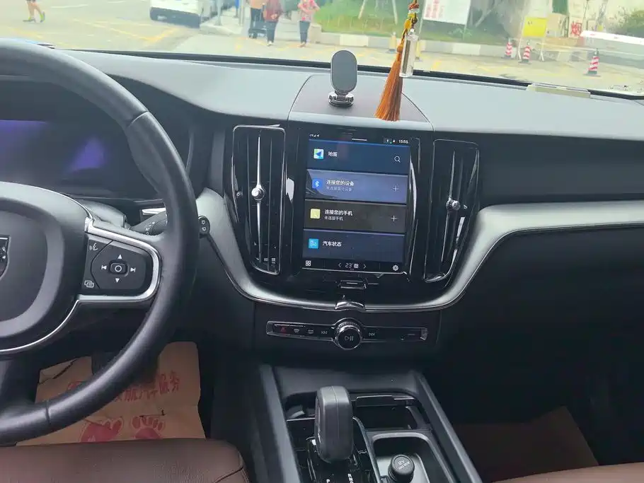Volvo XC60 — миниатюра 13