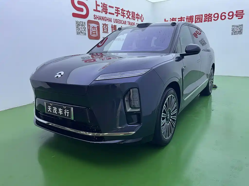 NIO ES8