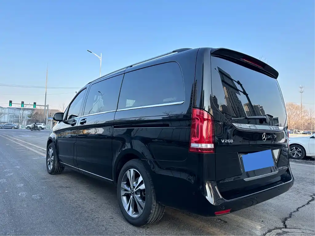 MERCEDES-BENZ V CLASS