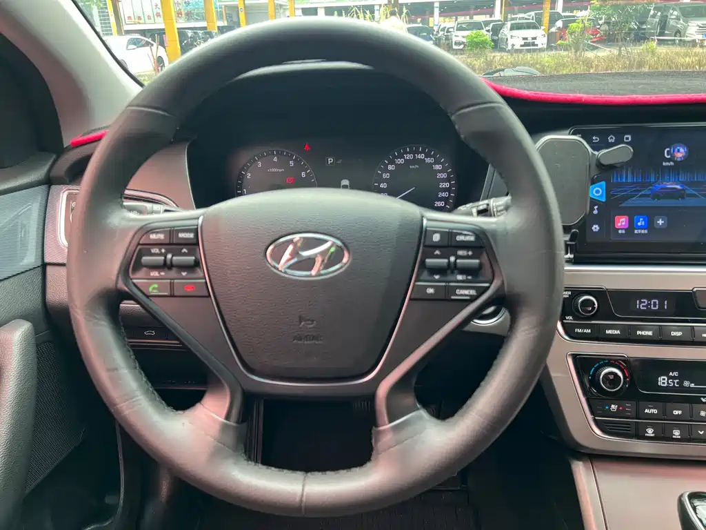 Hyundai Sonata — миниатюра 9