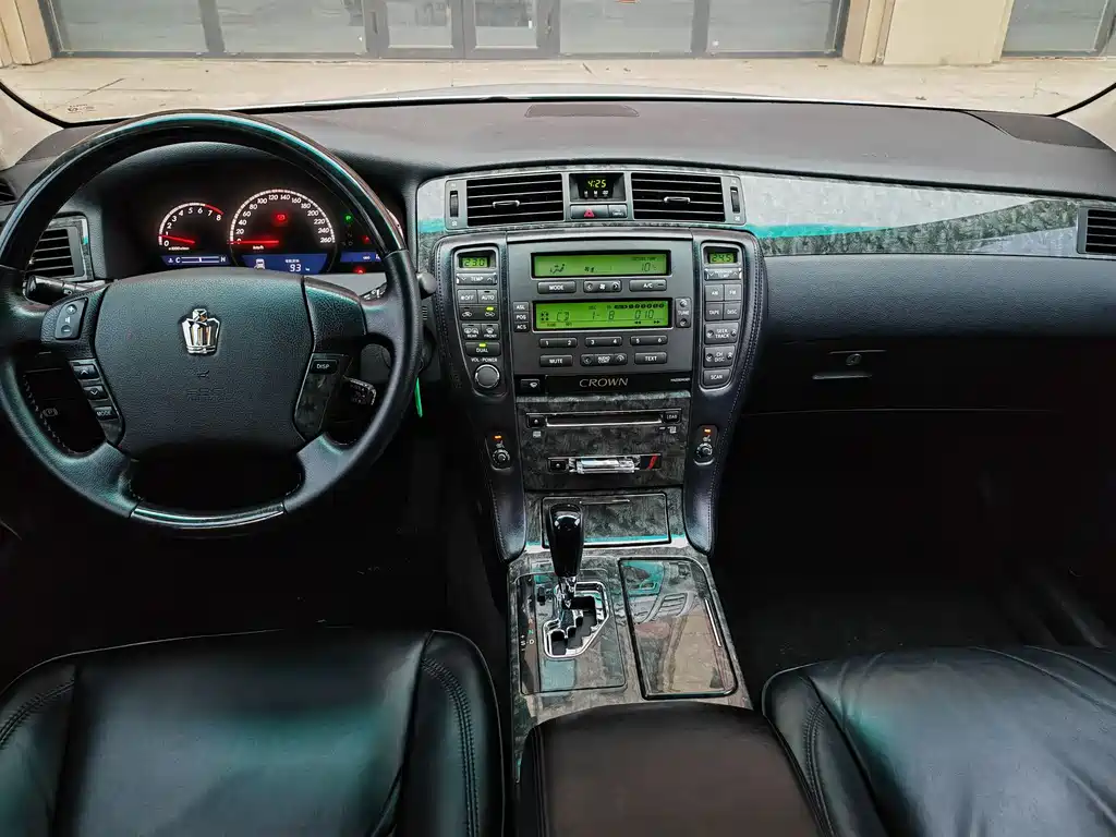Toyota Crown 2006 2.5L Royal