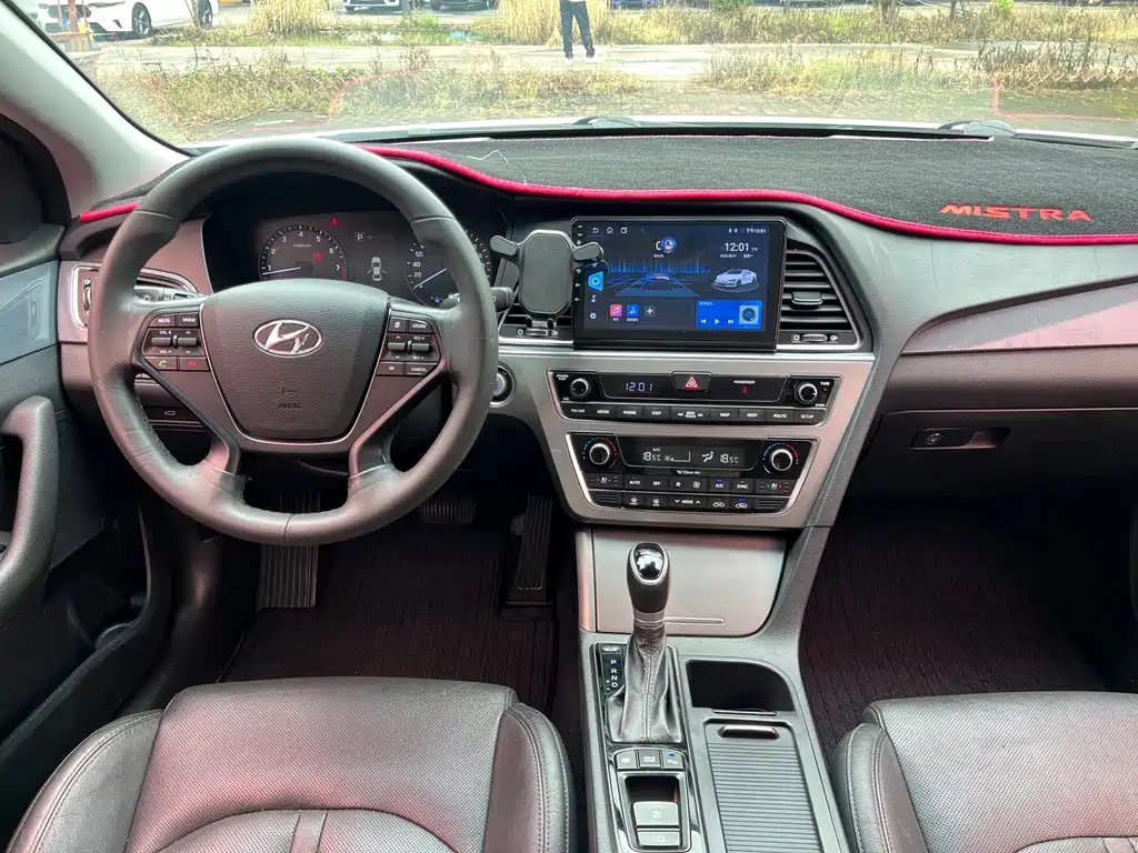 Hyundai Sonata — миниатюра 8
