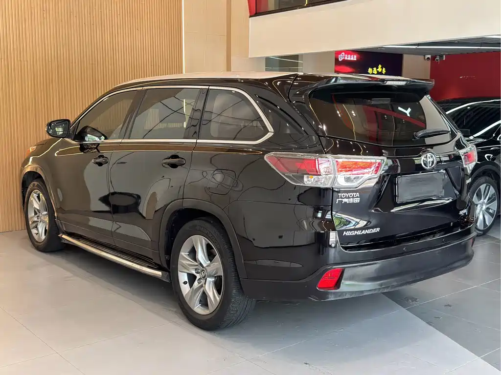 Toyota Highlander — миниатюра 19