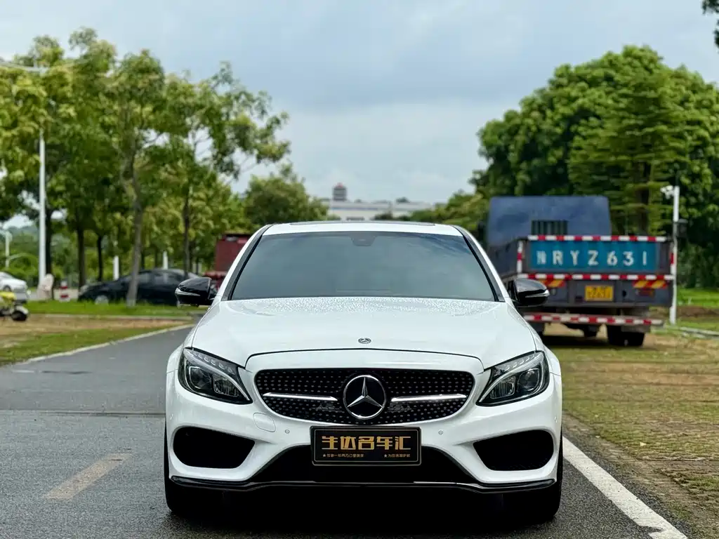 Mercedes-Benz C-Class — миниатюра 2