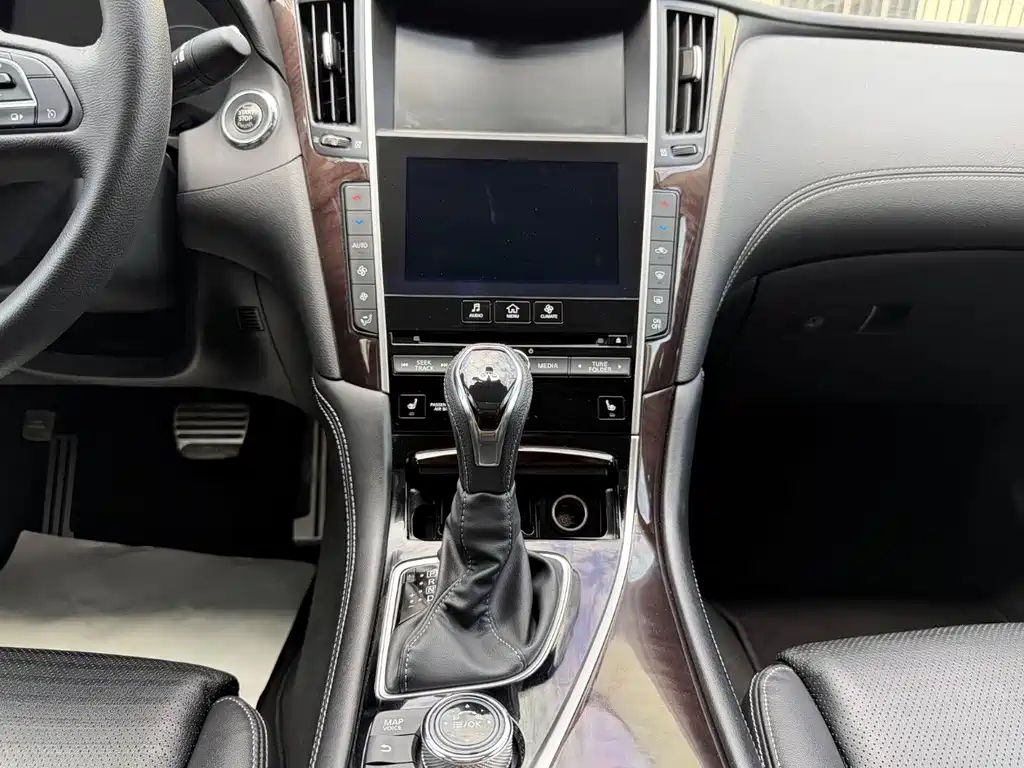 Infiniti Q50L — миниатюра 8