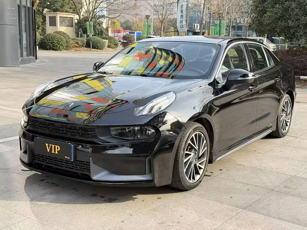 2022 Lynk & Co 03 - zdjęcie 1 z 16