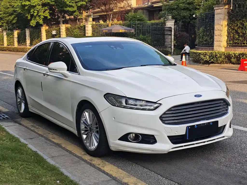 Ford Mondeo 2013 2.0L GTDi240 Luxury Sport