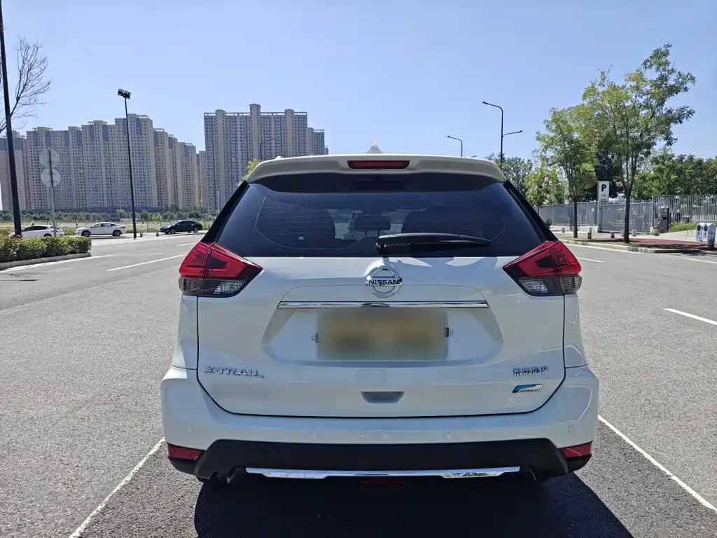 Nissan X-Trail — миниатюра 12