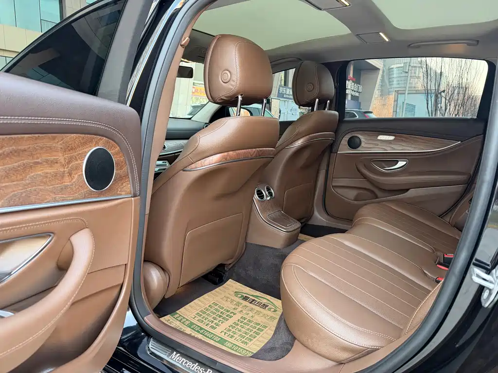 Mercedes-Benz E-Class E 2023 E 300 L Fashion