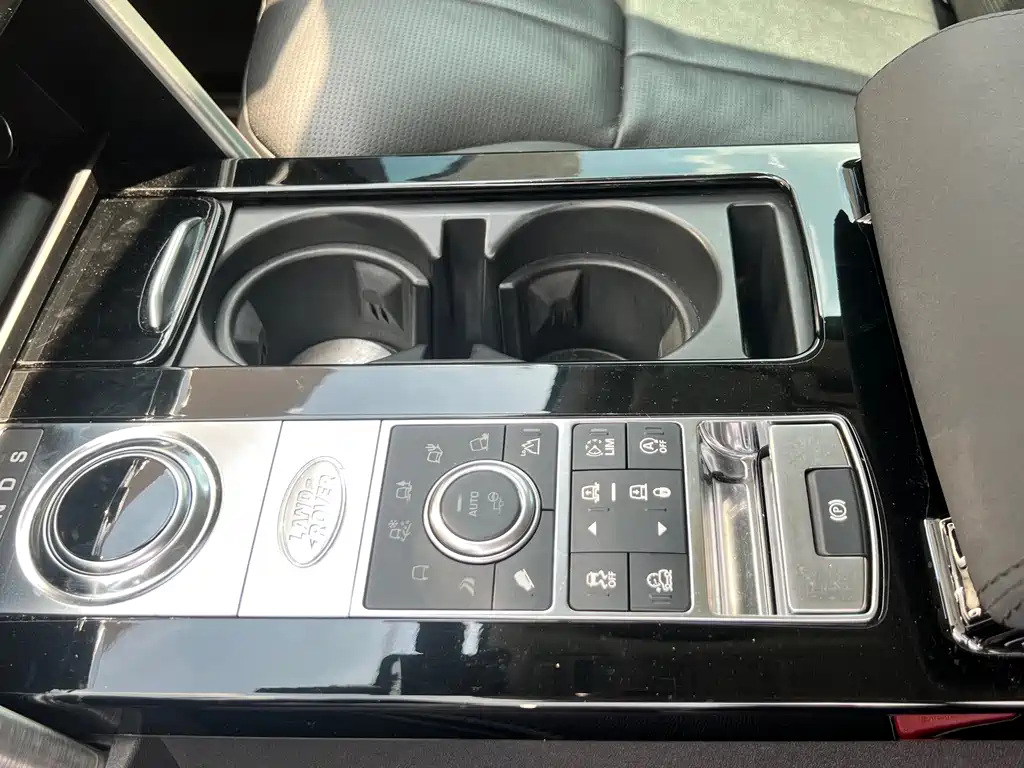 Land Rover Discovery — миниатюра 12