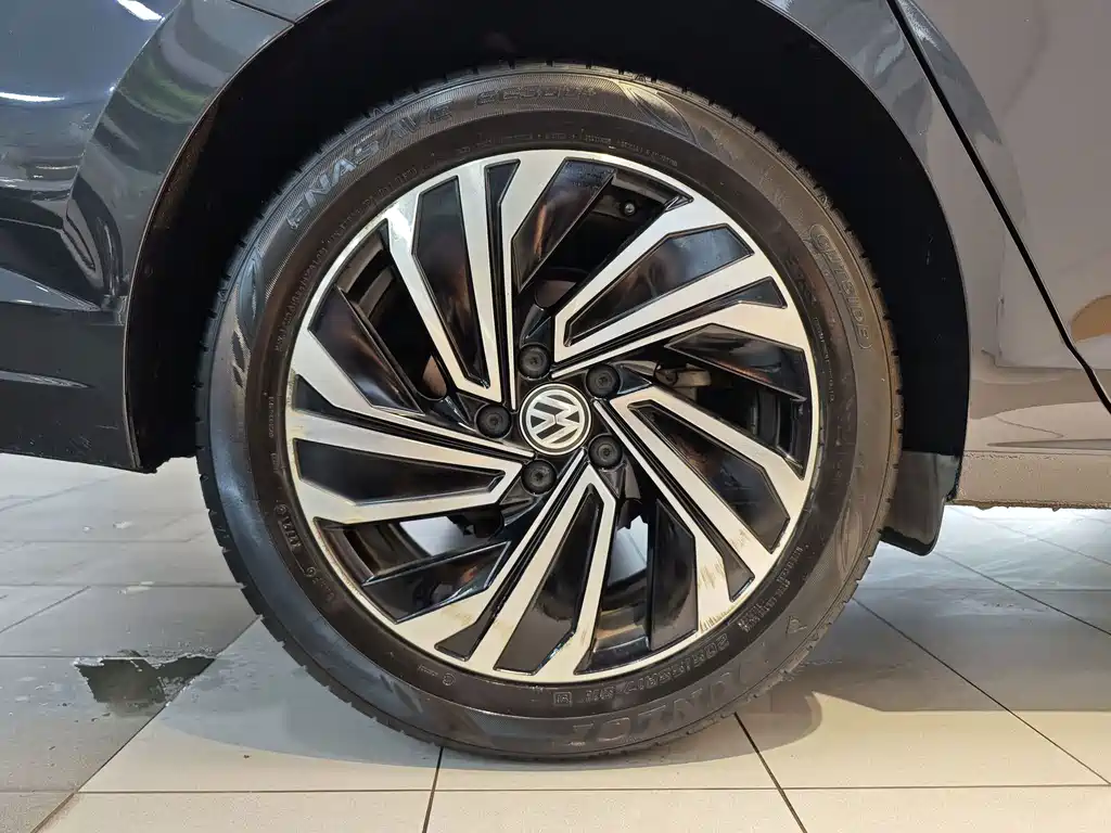 Volkswagen Sagitar — миниатюра 30