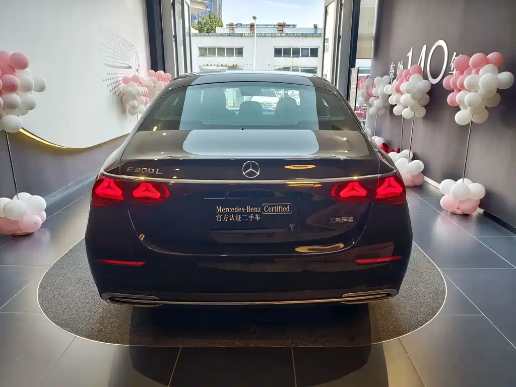 Mercedes-Benz E-Class — миниатюра 10