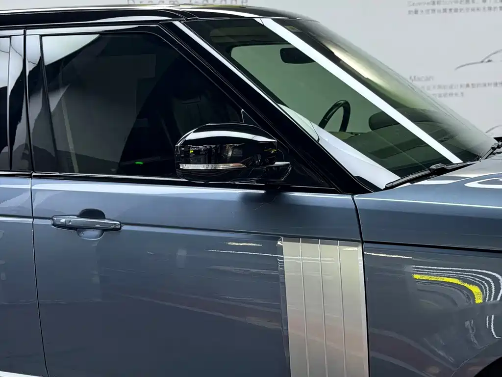 Land Rover Range Rover 2022 3.0 L6 400PS