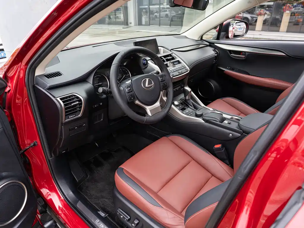 Lexus NX — миниатюра 9
