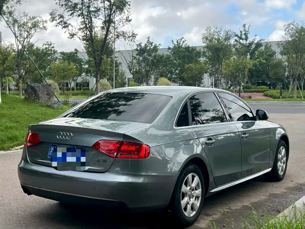 Audi A4L — миниатюра 4