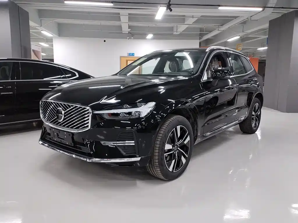 Volvo XC60 2025