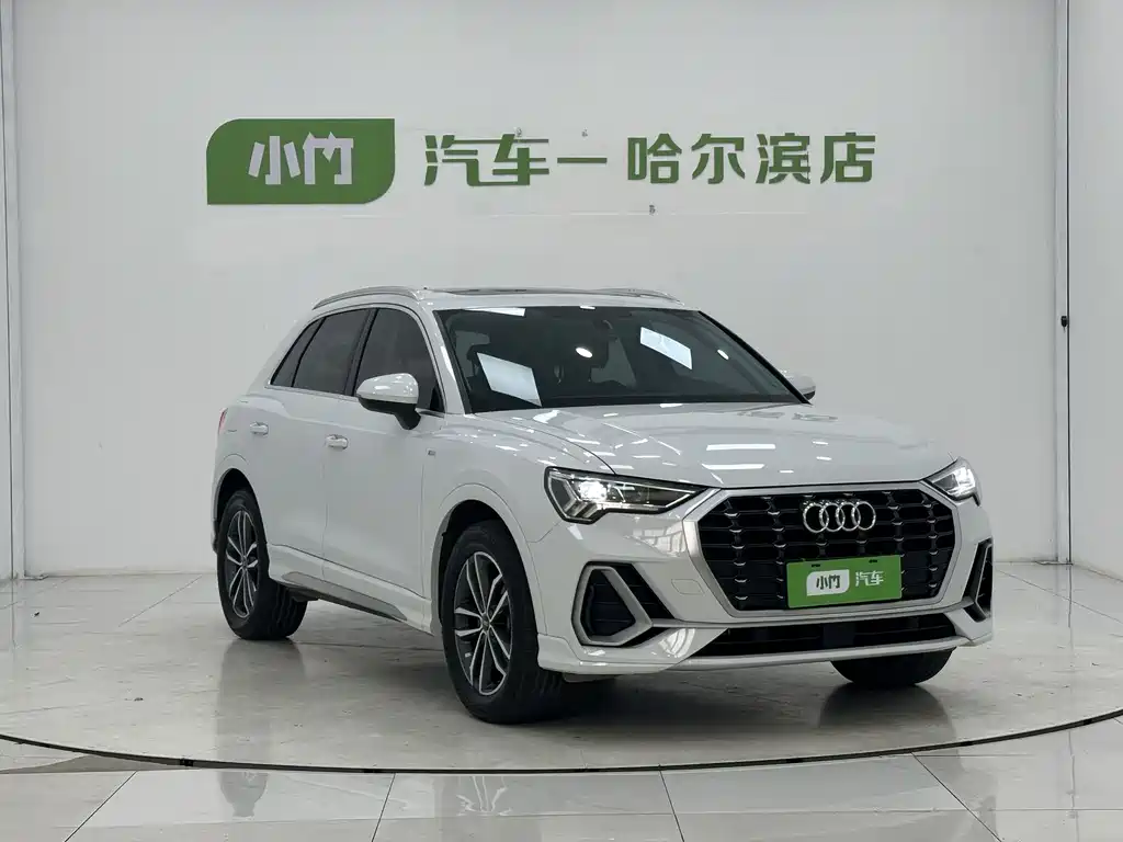 Audi Q3 2022 35 TFSI