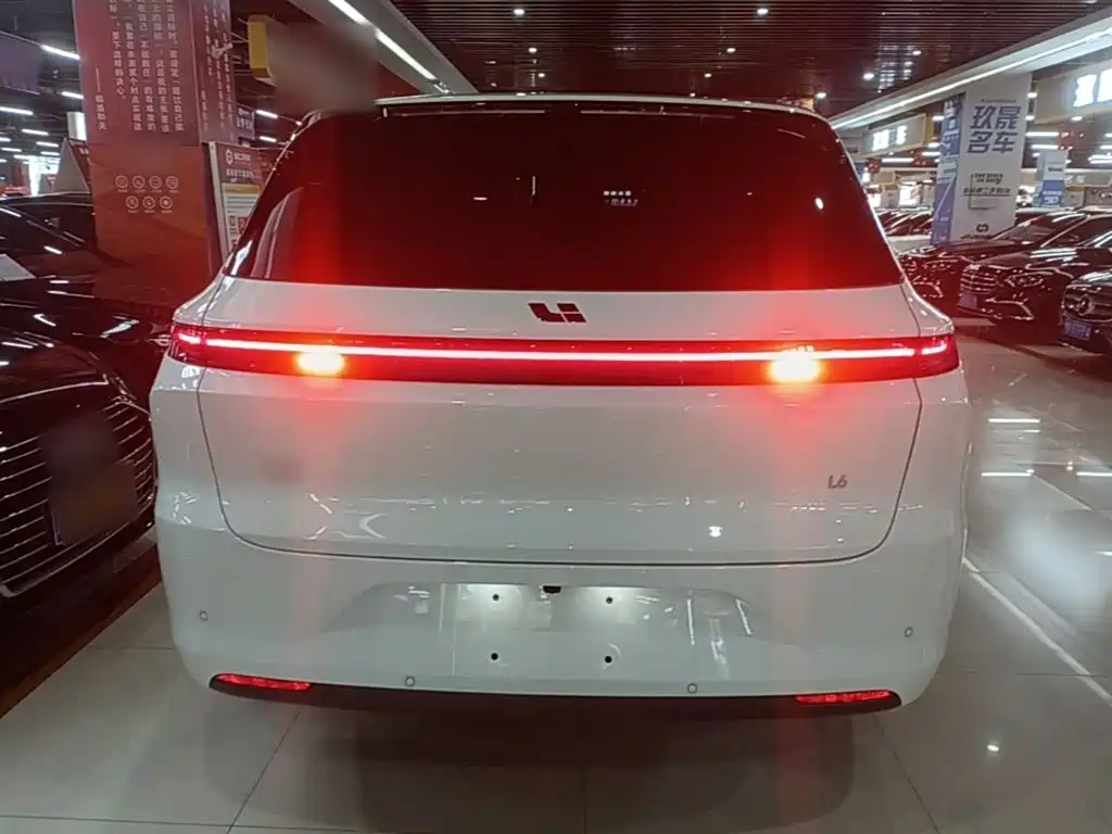 Li Auto L6 2025 Pro