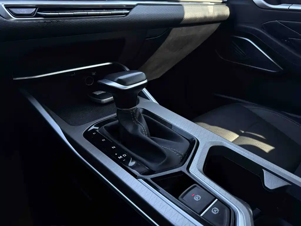 Geely Emgrand — миниатюра 13
