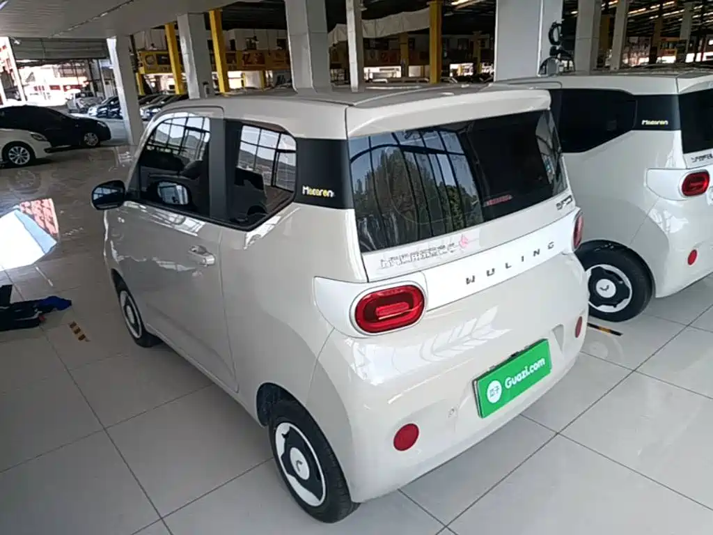 Wuling MINIEV — миниатюра 5