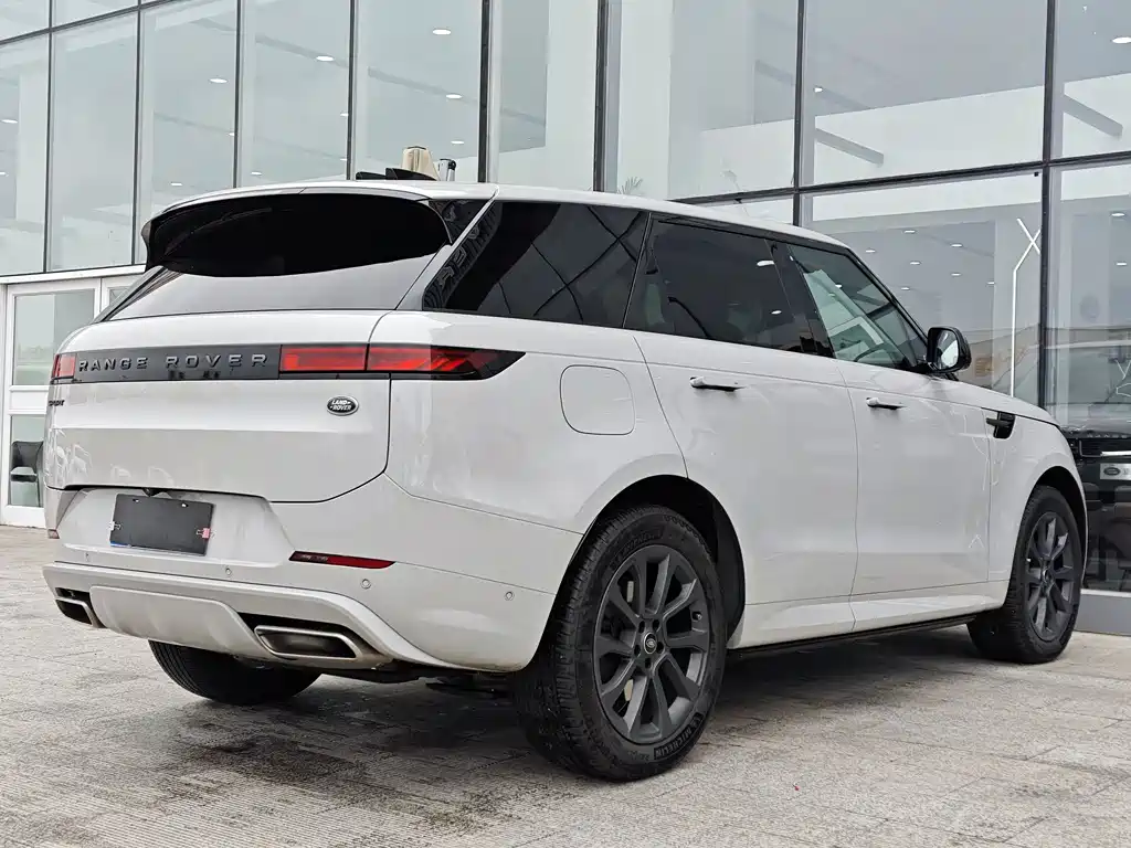 Land Rover Range Rover Sport 2023 400PS Dynamic SE