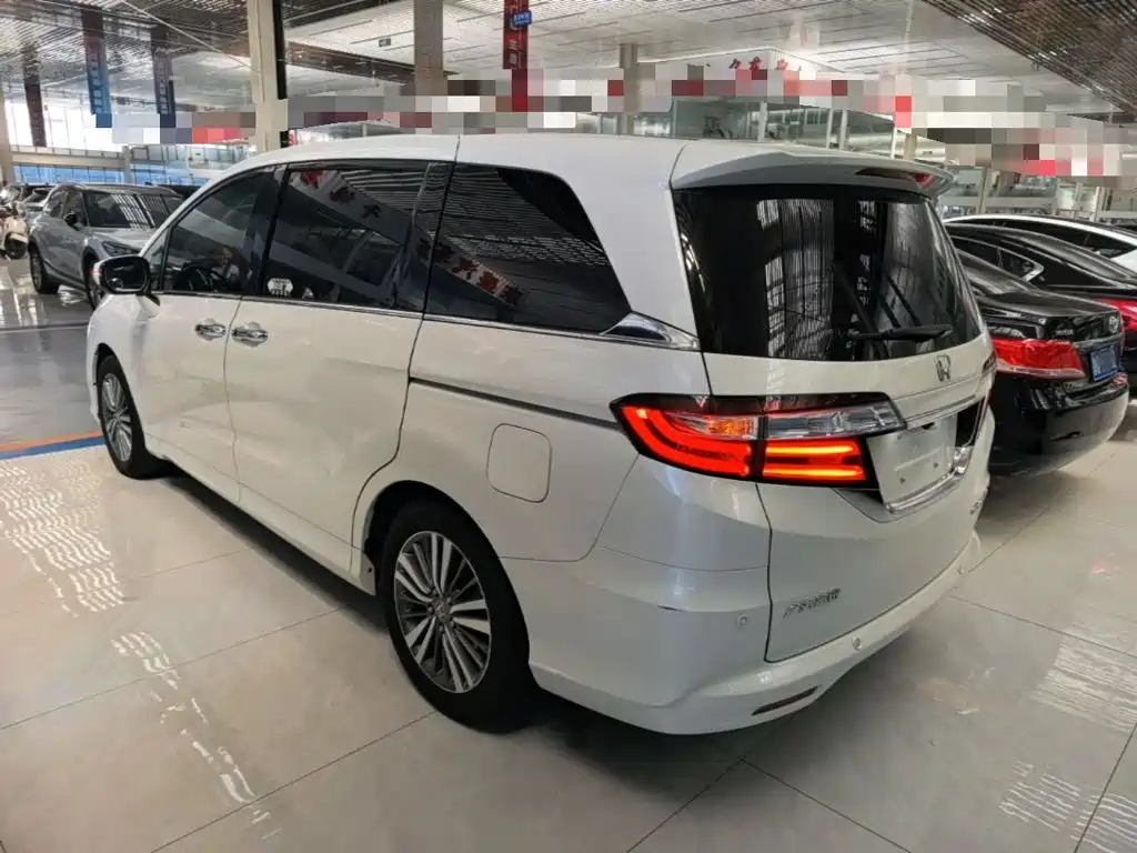 Honda Odyssey — миниатюра 5