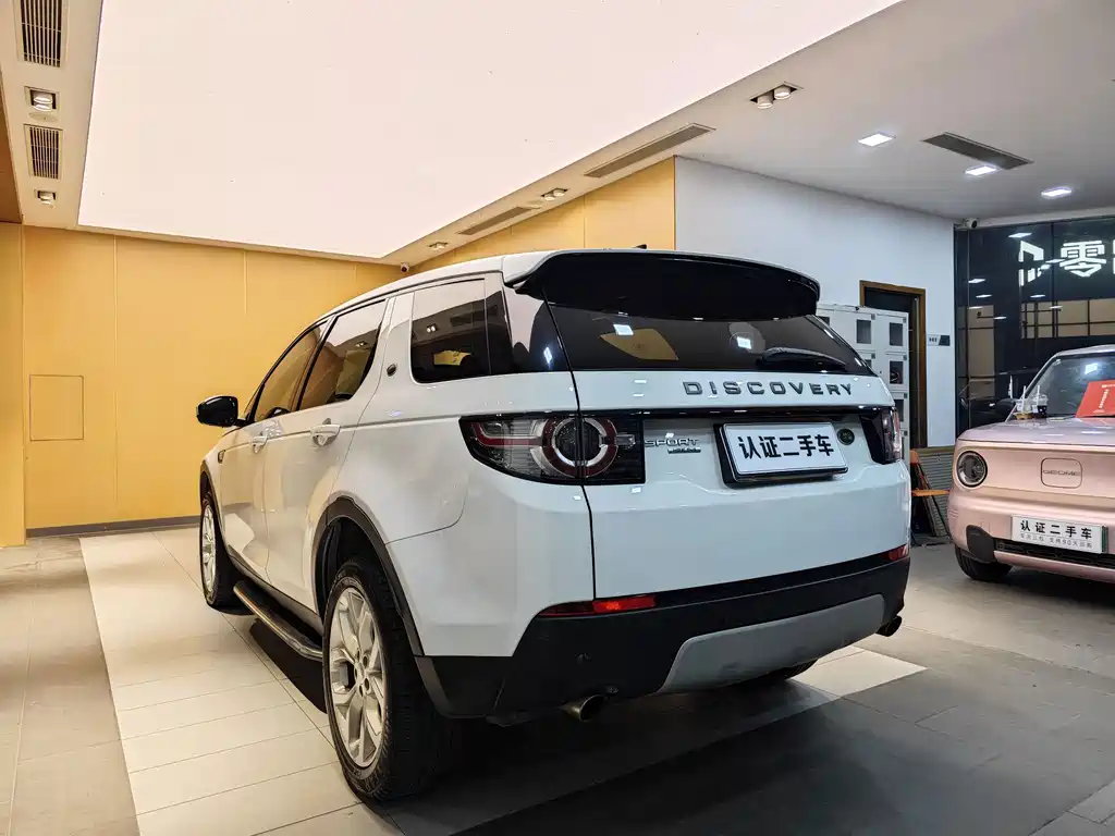 Land Rover Discovery Sport — миниатюра 25
