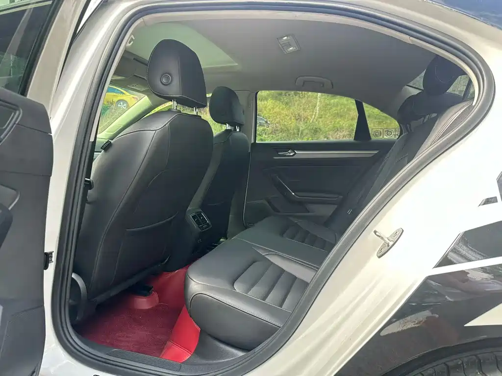 Volkswagen Lamando — миниатюра 6