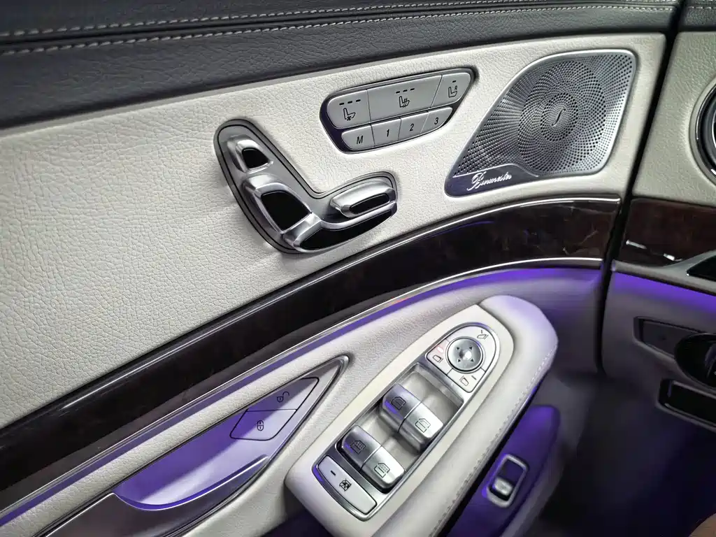 Mercedes-Benz S-Class — миниатюра 13
