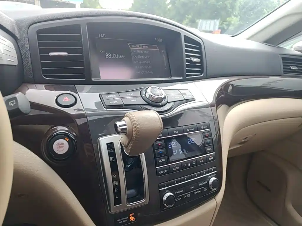 Nissan Quest — миниатюра 13