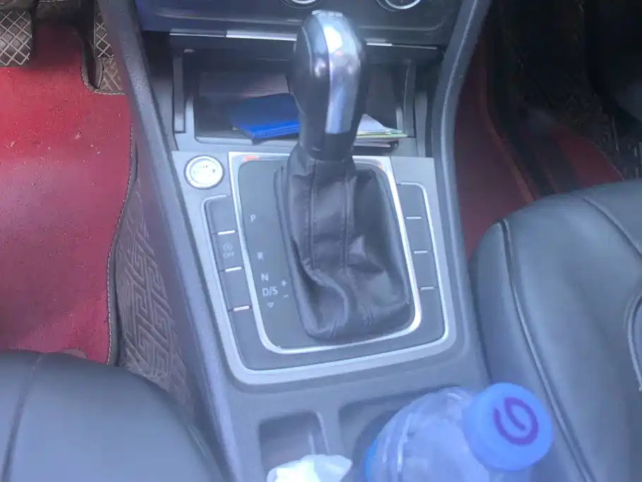 Volkswagen Golf — миниатюра 16