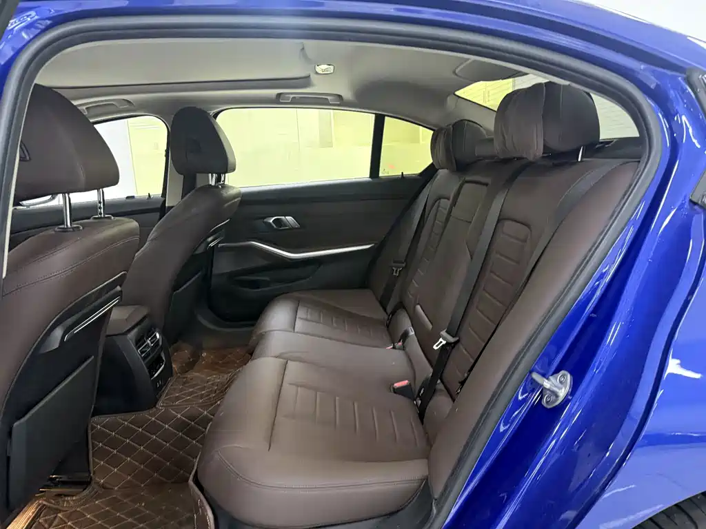 BMW 3 Series — миниатюра 13