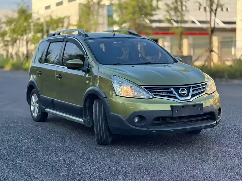 Nissan Livina — миниатюра 3