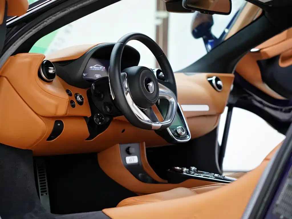 McLaren GT — миниатюра 31