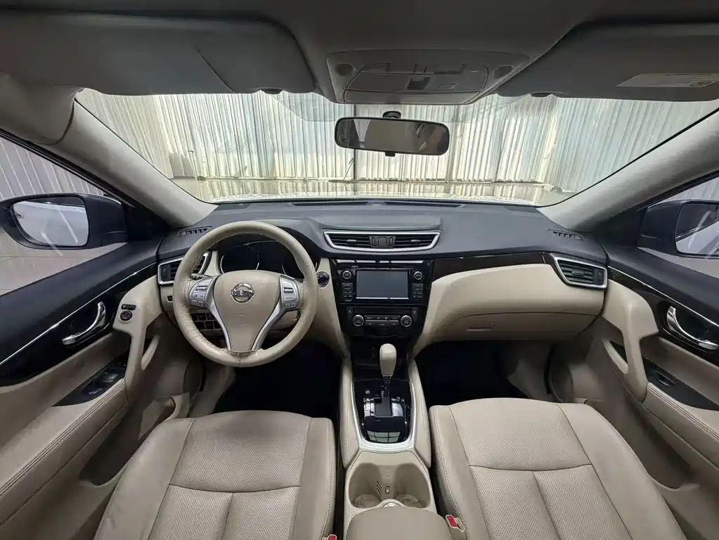 Nissan X-Trail — миниатюра 5