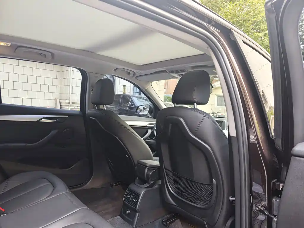 BMW X1 — миниатюра 8