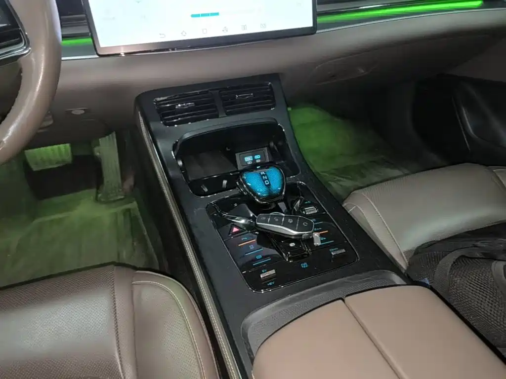 BYD Han — миниатюра 14
