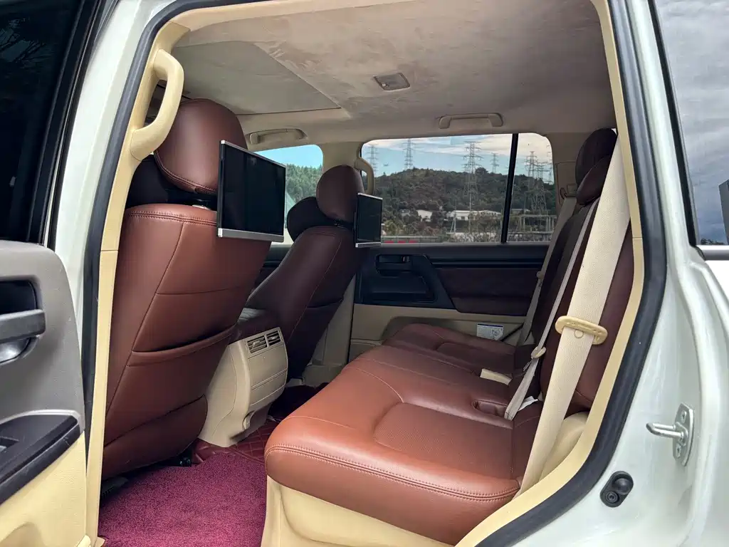 Toyota Land Cruiser — миниатюра 14