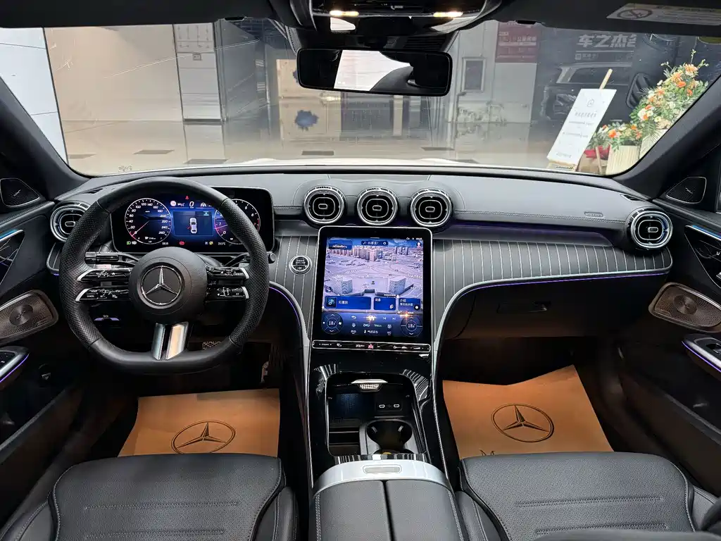 Mercedes-Benz C-Class — миниатюра 9