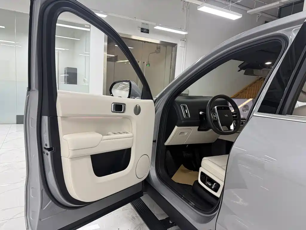 Li Auto Li L8 — миниатюра 8