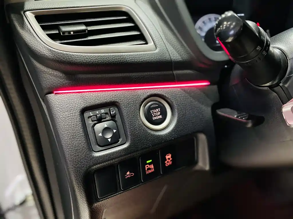 Mitsubishi Pajero Sport (Import) — миниатюра 9