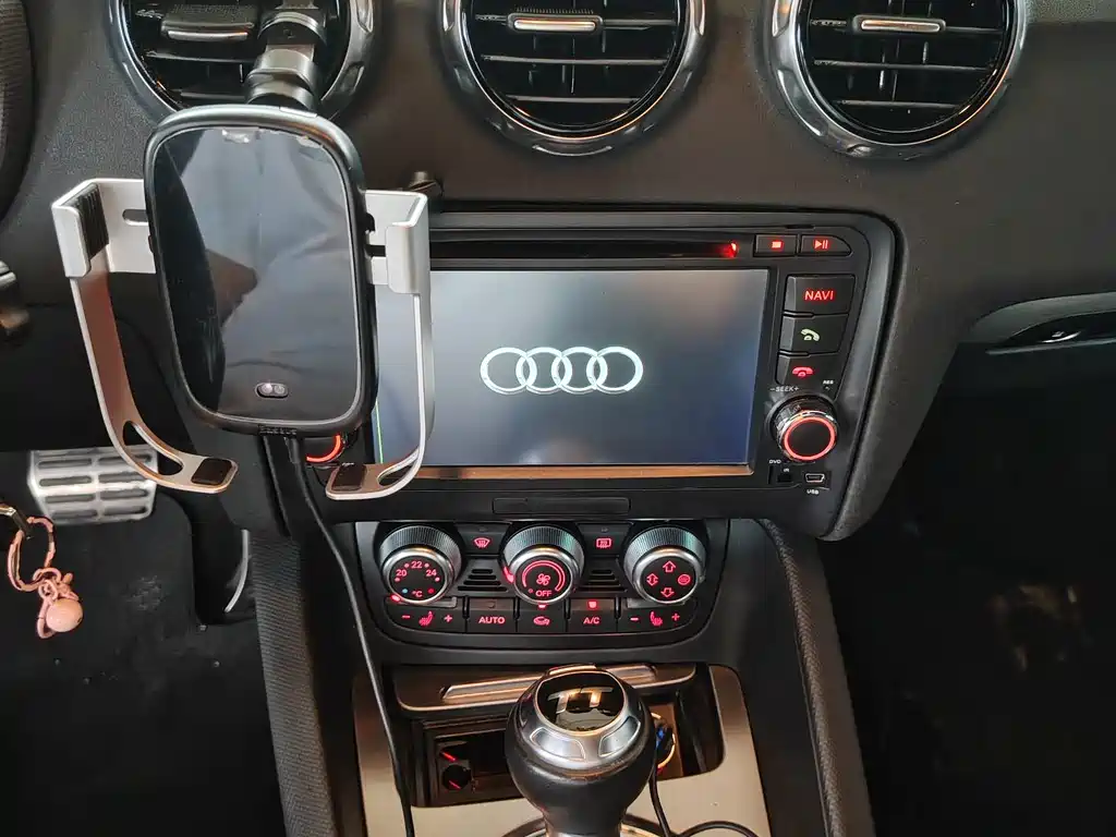 Audi TT — миниатюра 10