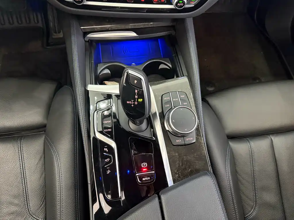 BMW 6 Series GT — миниатюра 9